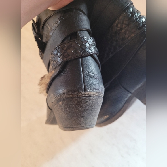 Ankle boots faux fur and leather cowboy style in black size 7'5 - Picture 8 of 8
